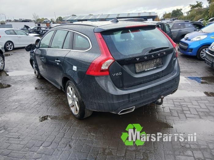 Volvo V60 I 2.0 D4 16V Sloopvoertuig (2015, Grijs)