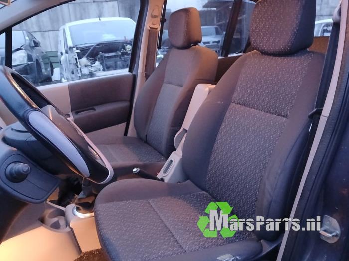 Renault Modus/Grand Modus 1.6 16V Sloopvoertuig (2005, Bruin)