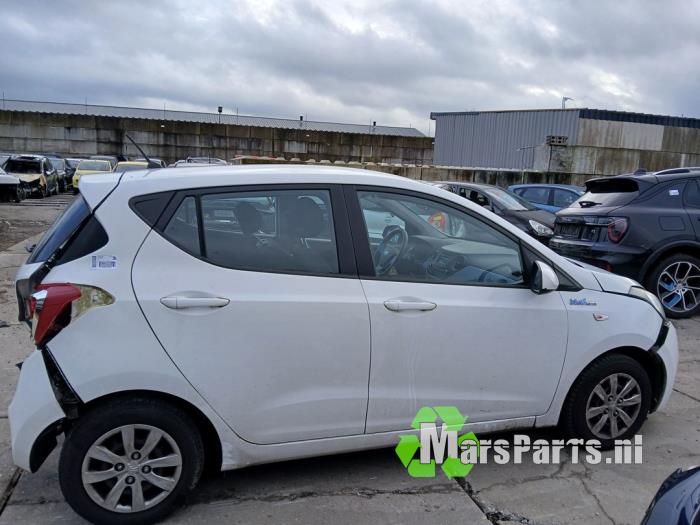 Hyundai i10 1.0 12V Sloopvoertuig (2015, Wit)
