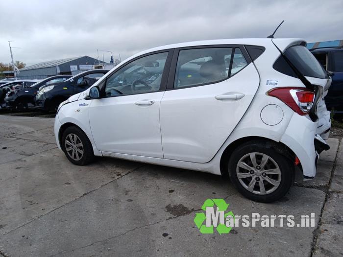 Hyundai i10 1.0 12V Sloopvoertuig (2015, Wit)