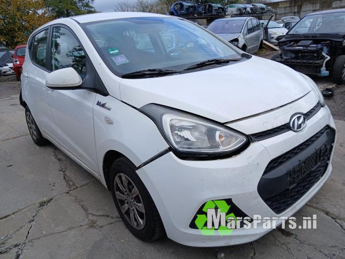 Hyundai i10 1.0 12V Sloopvoertuig (2015, Wit)