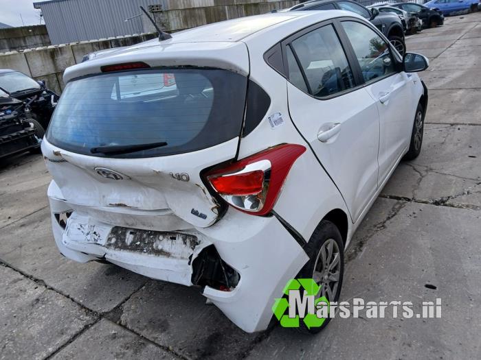 Hyundai i10 1.0 12V Sloopvoertuig (2015, Wit)