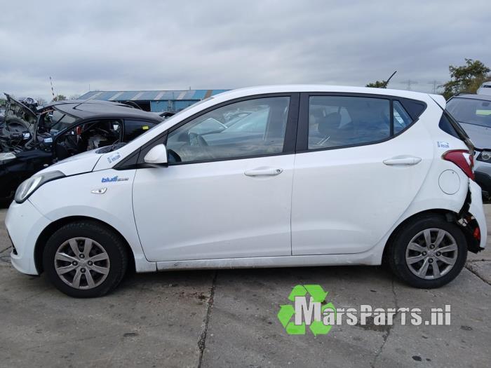 Hyundai i10 1.0 12V Sloopvoertuig (2015, Wit)