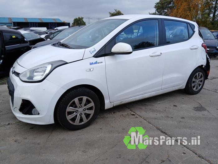 Hyundai i10 1.0 12V Sloopvoertuig (2015, Wit)