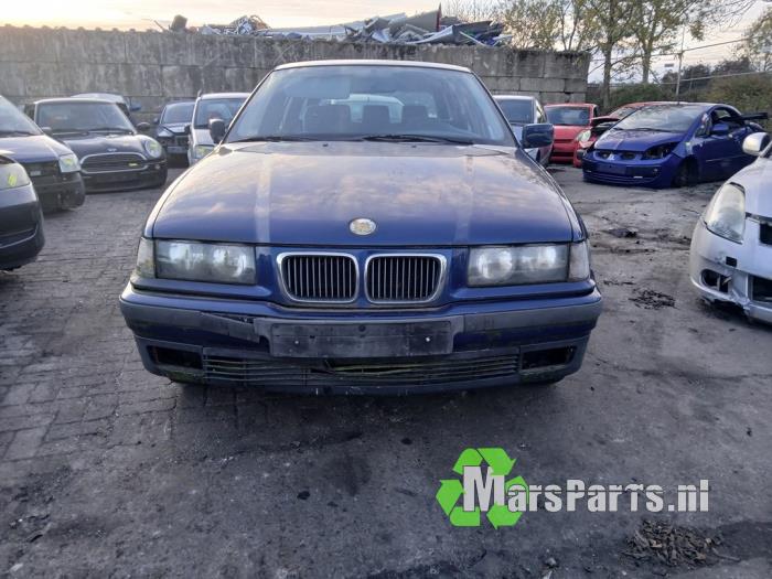 BMW 3 serie Touring 316i Sloopvoertuig (1998, Blauw)