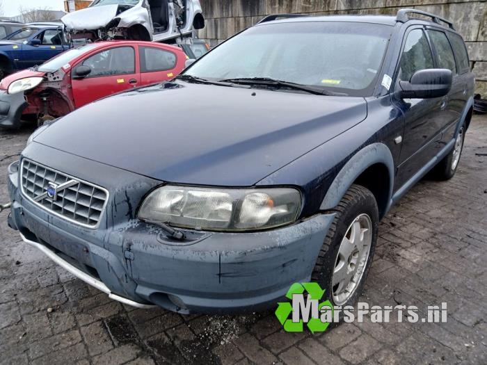 Volvo XC70 XC70 2.4 T 20V Samochód złomowany (2001, Niebieski)