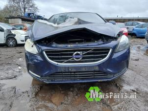 Volvo V40 2.0 D2 16V  (Skrot)