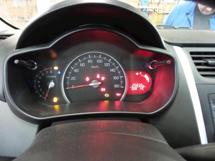 Suzuki Celerio 1.0 12V Dualjet Skrotfordon (2017, GRIJS)