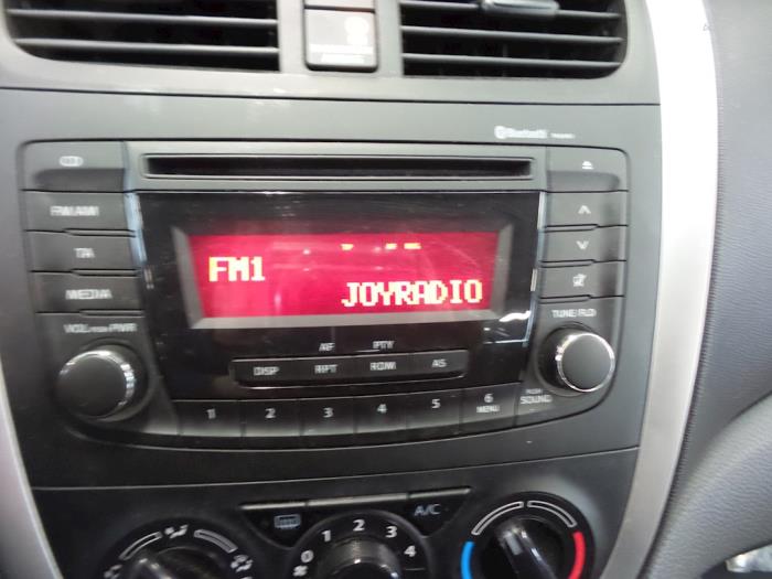 Suzuki Celerio 1.0 12V Dualjet Skrotfordon (2017, GRIJS)