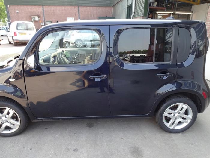 Nissan Cube 1.6 16V Skrotfordon (2011, ZWART)