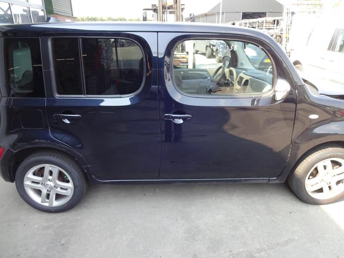 Nissan Cube 1.6 16V Skrotfordon (2011, ZWART)
