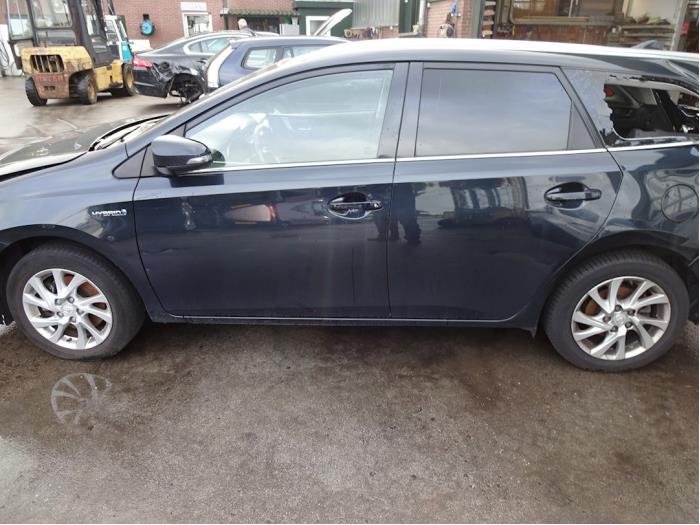 Toyota Auris Touring Sports 1.8 16V Hybrid Sloopvoertuig (2015, Grijs)