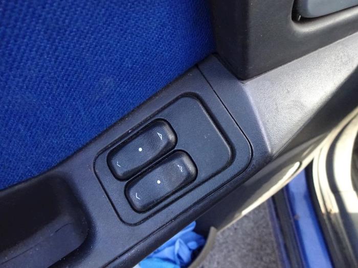 Opel Meriva 1.6 16V Sloopvoertuig (2004, Blauw)