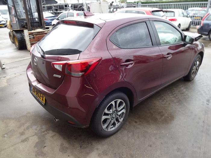 Mazda 2 1.5 SkyActiv-G 90 Sloopvoertuig (2019, Rood)