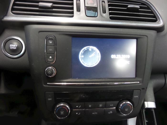 Renault Kadjar 1.2 Energy TCE 130 Sloopvoertuig (2018, Rood)