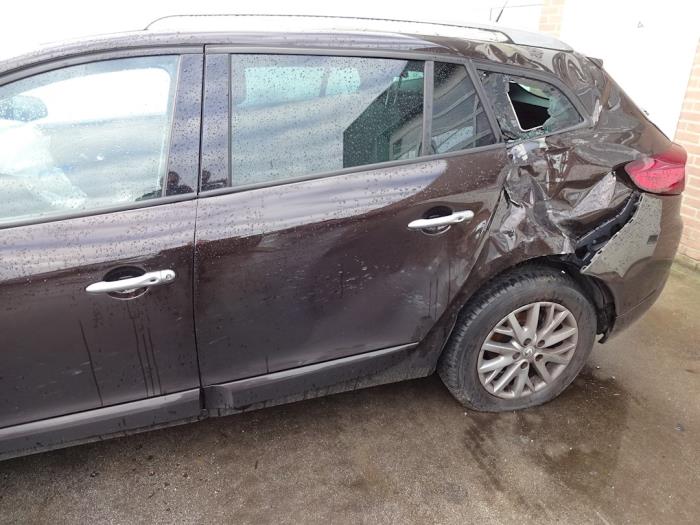 Renault Megane III Grandtour 1.5 dCi 110 Sloopvoertuig (2013, Bruin)