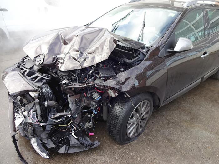 Renault Megane III Grandtour 1.5 dCi 110 Sloopvoertuig (2013, Bruin)