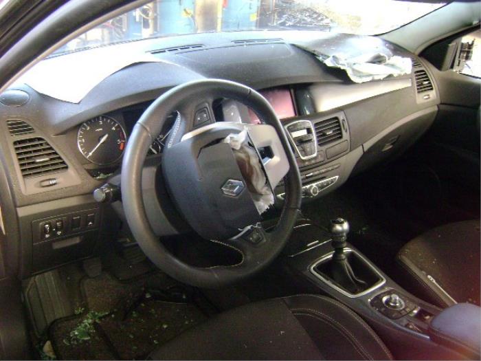 Renault Laguna III Estate 2.0 dCi 16V 150 Sloopvoertuig (2009, Grijs)