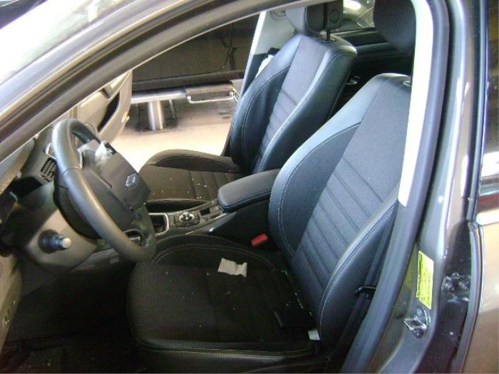 Renault Laguna III Estate 2.0 dCi 16V 150 Sloopvoertuig (2009, Grijs)