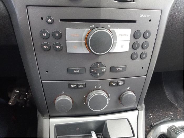 Opel Astra H 1.7 CDTi 16V Skrotfordon (2004, GRIJS)