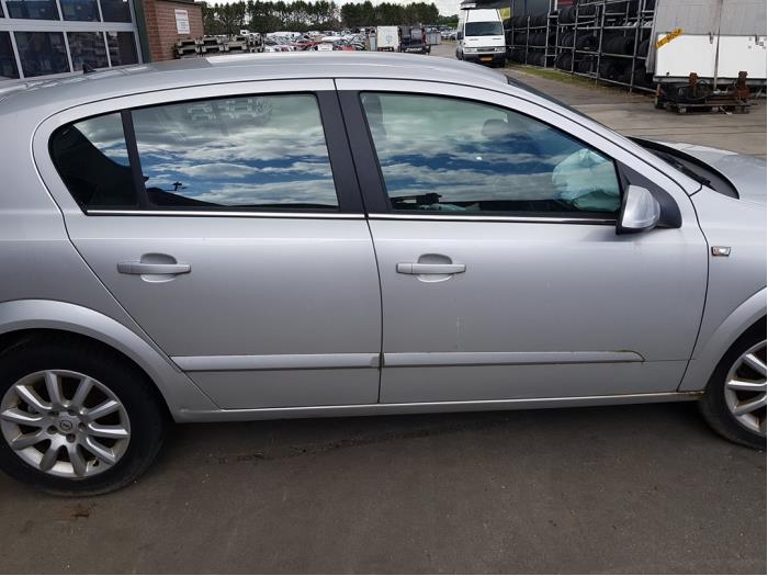 Opel Astra H 1.7 CDTi 16V Skrotfordon (2004, GRIJS)