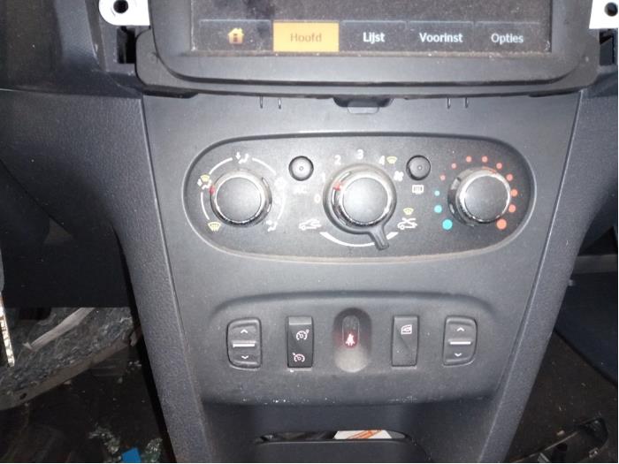 Dacia Logan MCV II/Sandero Wagon 1.5 dCi 90 Sloopvoertuig (2014, Beige)