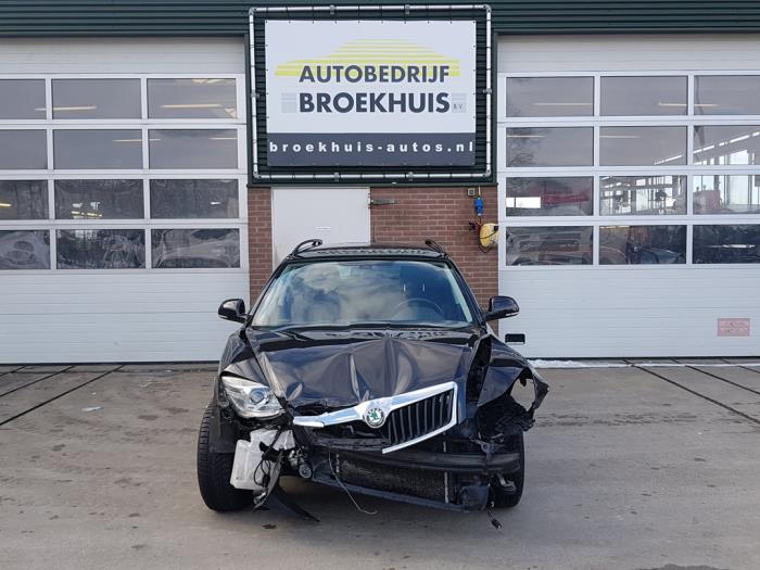 Skoda Octavia Combi 1.2 TSI Sloopvoertuig (2011, Zwart)