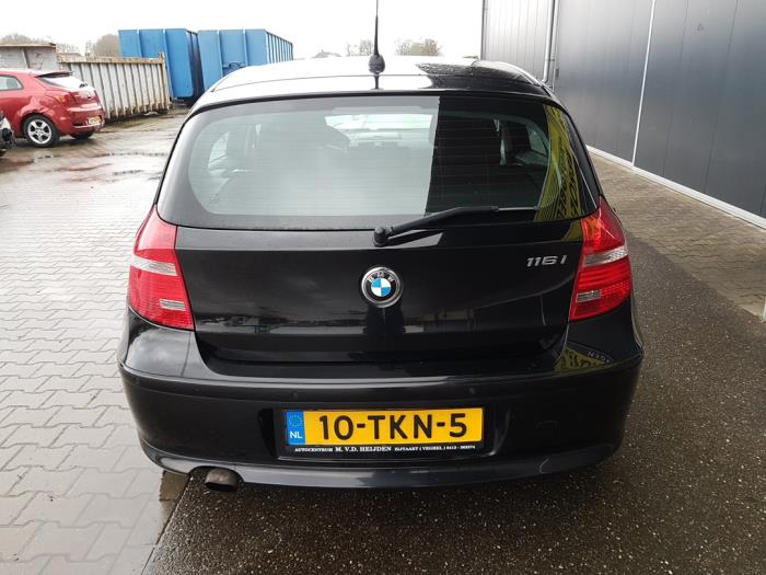 BMW 1 serie 116i 2.0 16V Sloopvoertuig (2010, Zwart)