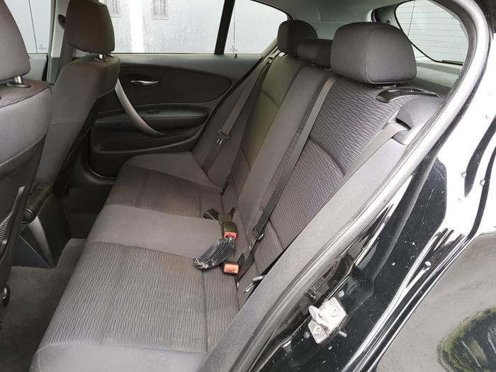 BMW 1 serie 116i 2.0 16V Sloopvoertuig (2010, Zwart)