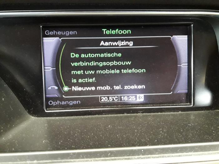 Audi A4 Avant 1.8 TFSI 16V Skrotfordon (2012, ZWART)