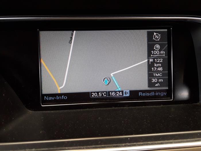 Audi A4 Avant 1.8 TFSI 16V Skrotfordon (2012, ZWART)