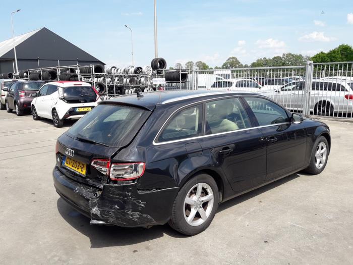 Audi A4 Avant 1.8 TFSI 16V Skrotfordon (2012, ZWART)