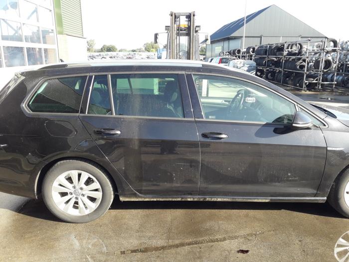 Volkswagen Golf VII Variant 1.0 TSI 12V BlueMotion Technology Sloopvoertuig (2015, Zwart)