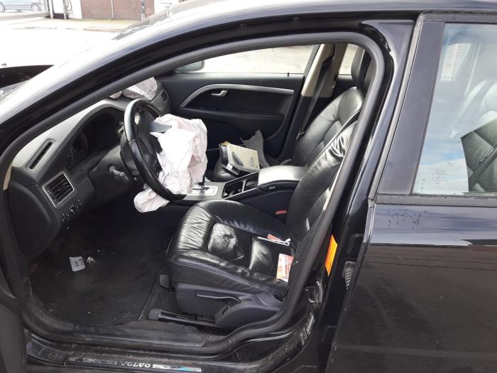 Volvo V70 2.4 D 20V Sloopvoertuig (2009, Zwart)