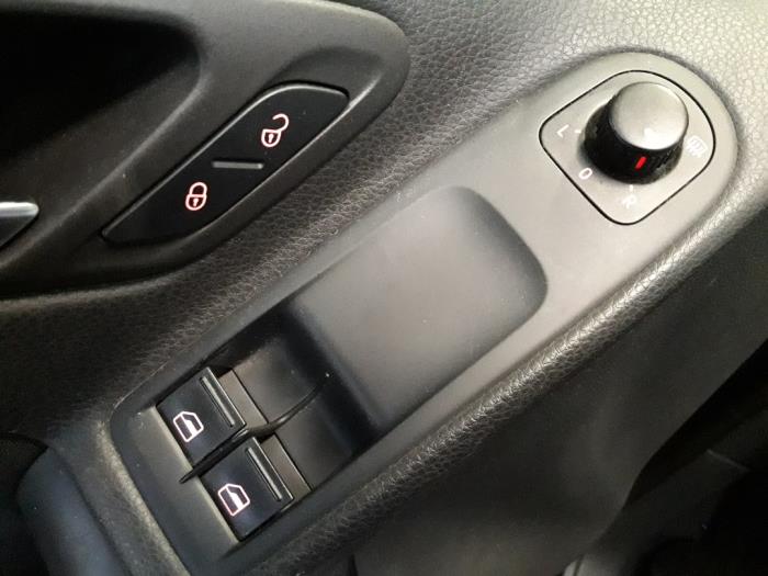 Volkswagen Golf VI 1.2 TSI BlueMotion Sloopvoertuig (2010, Zwart)