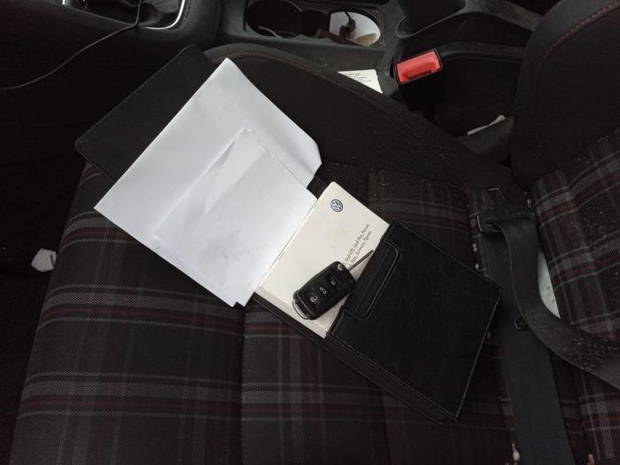 Volkswagen Golf VI 1.2 TSI BlueMotion Sloopvoertuig (2010, Zwart)