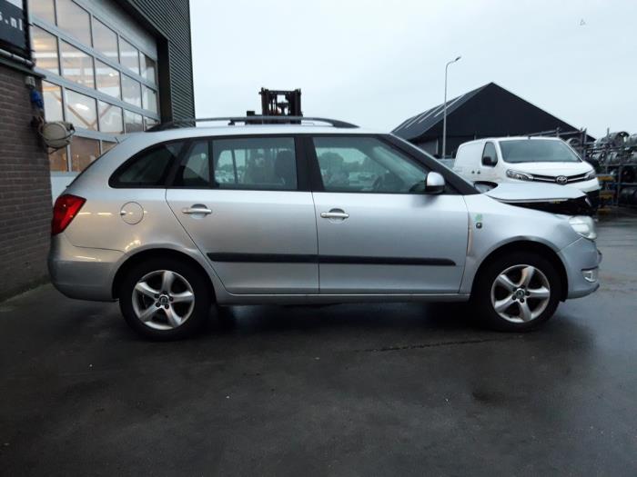 Skoda Fabia II Combi 1.2 TDI 12V Greenline Sloopvoertuig (2012, Grijs)