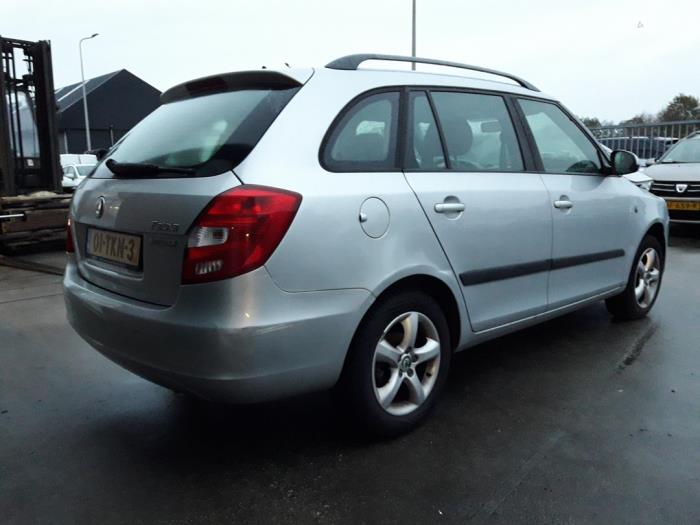 Skoda Fabia II Combi 1.2 TDI 12V Greenline Sloopvoertuig (2012, Grijs)