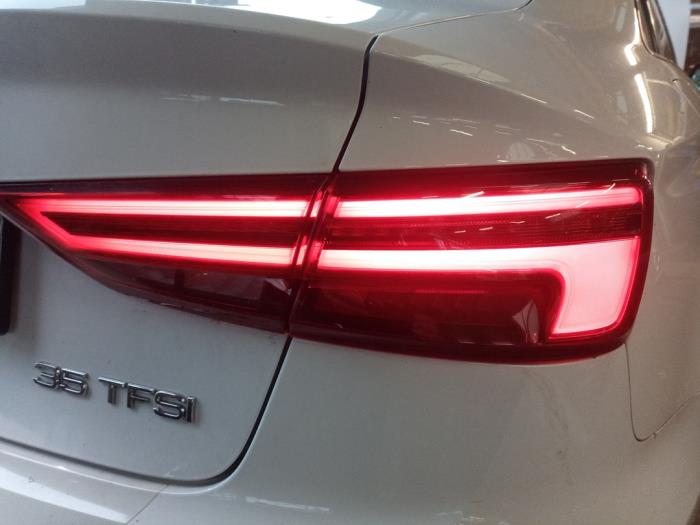 Audi A3 Limousine 1.5 TFSI 16V Skrotfordon (2019, WIT)