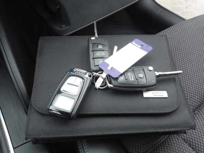 Audi A3 Limousine 1.5 TFSI 16V Skrotfordon (2019, WIT)