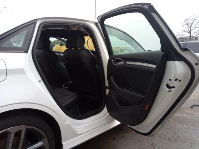 Audi A3 Limousine 1.5 TFSI 16V Skrotfordon (2019, WIT)