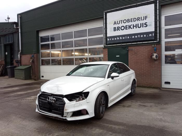 Audi A3 Limousine 1.5 TFSI 16V Skrotfordon (2019, WIT)