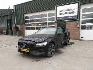 Volvo V60 II 2.0 B3 16V Mild Hybrid  (Skrot)