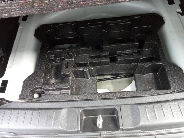 Suzuki Vitara 1.4 S Turbo 16V Sloopvoertuig (2017, Wit)