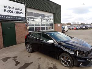 Volvo V40 2.0 D2 16V  (Skrot)