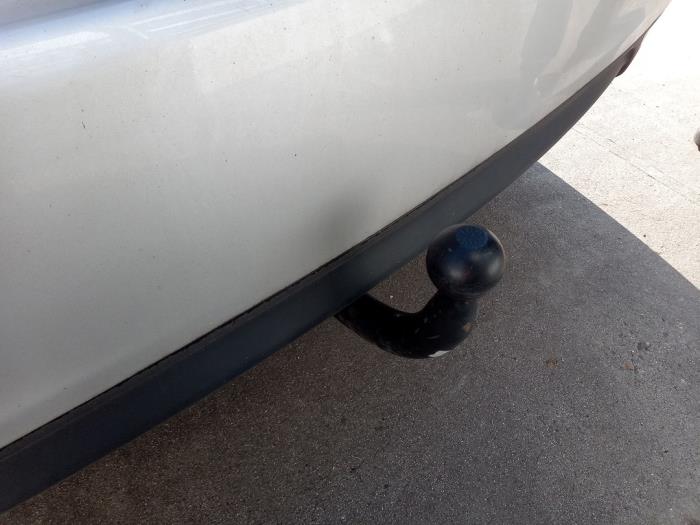 Toyota Yaris III 1.5 16V Hybrid Sloopvoertuig (2016, Grijs)