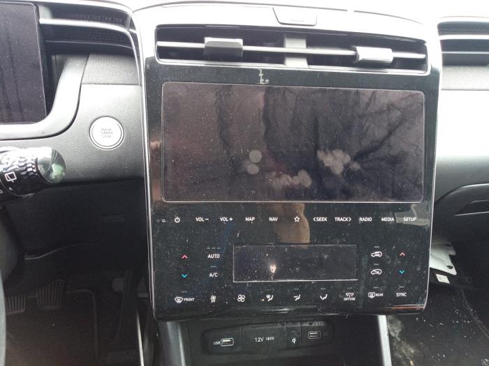 Hyundai Tucson 1.6 T-GDI Hybrid 48V Sloopvoertuig (2022, Wit)