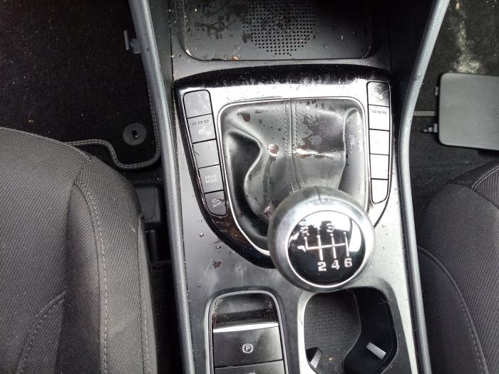 Hyundai Tucson 1.6 T-GDI Hybrid 48V Sloopvoertuig (2022, Wit)