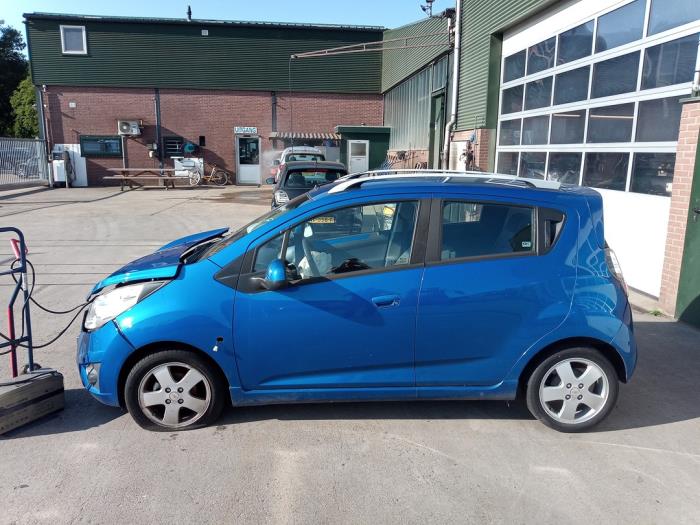 Chevrolet Spark 1.2 16V Samochód złomowany (2010, Niebieski)