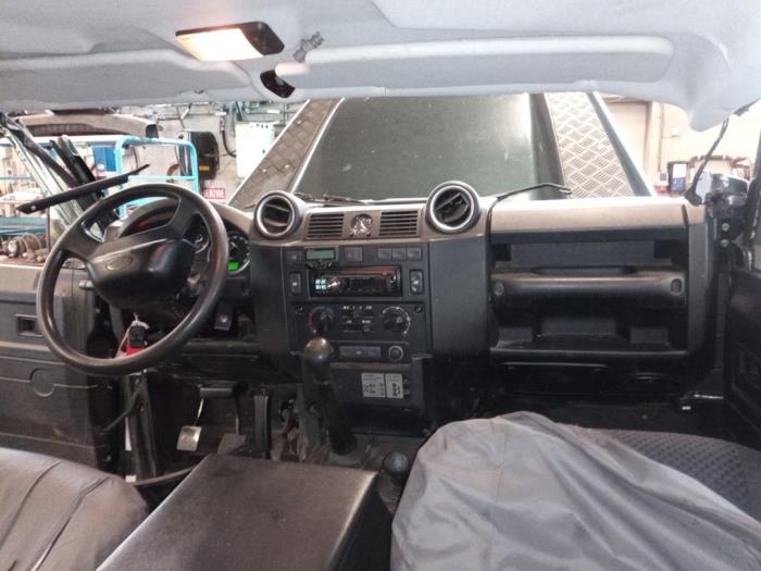 Landrover Defender I 2.2 TD4 16V Skrotfordon (2013, GROEN)